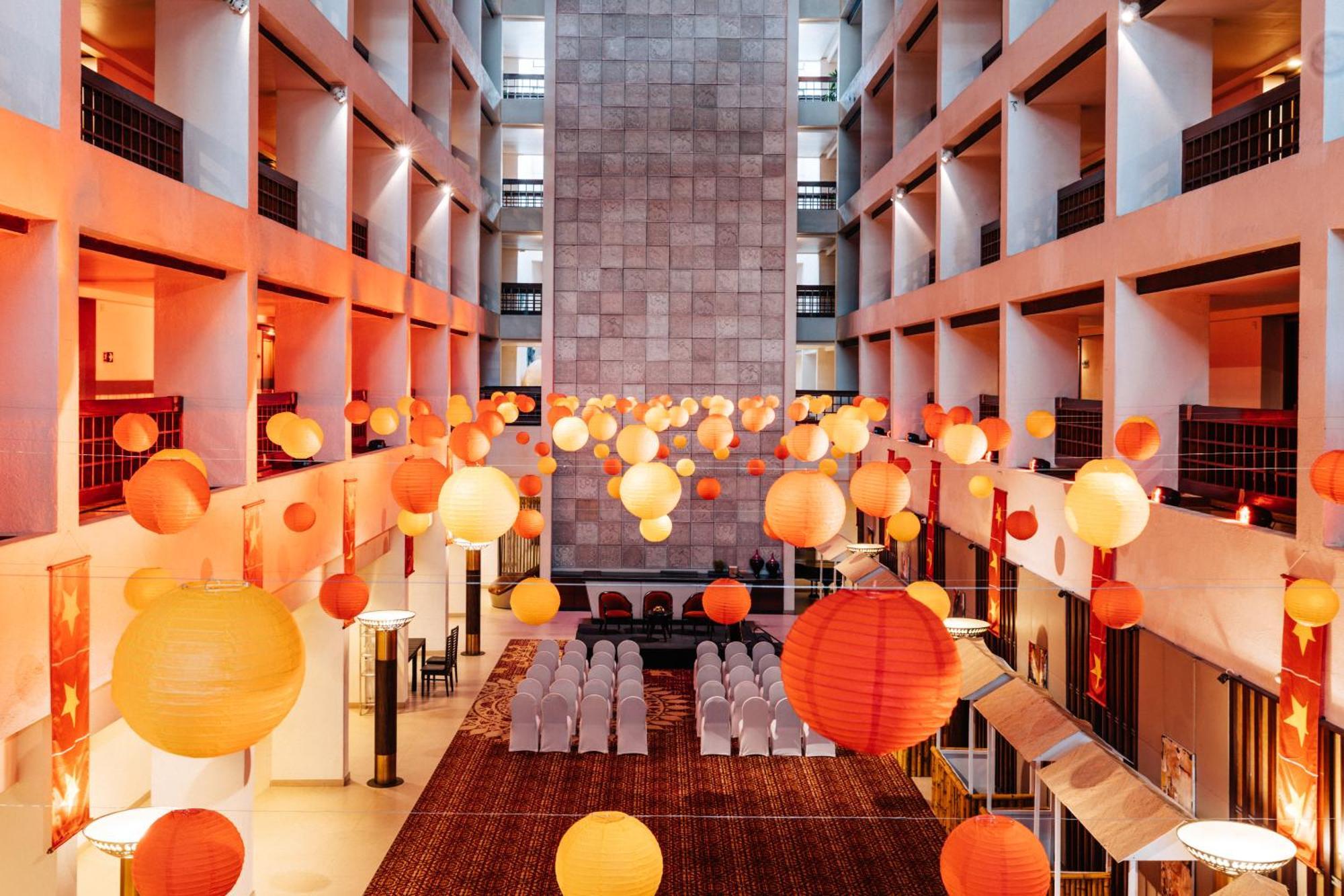 Cinnamon Grand Κολόμπο Εξωτερικό φωτογραφία The interior of the hotel