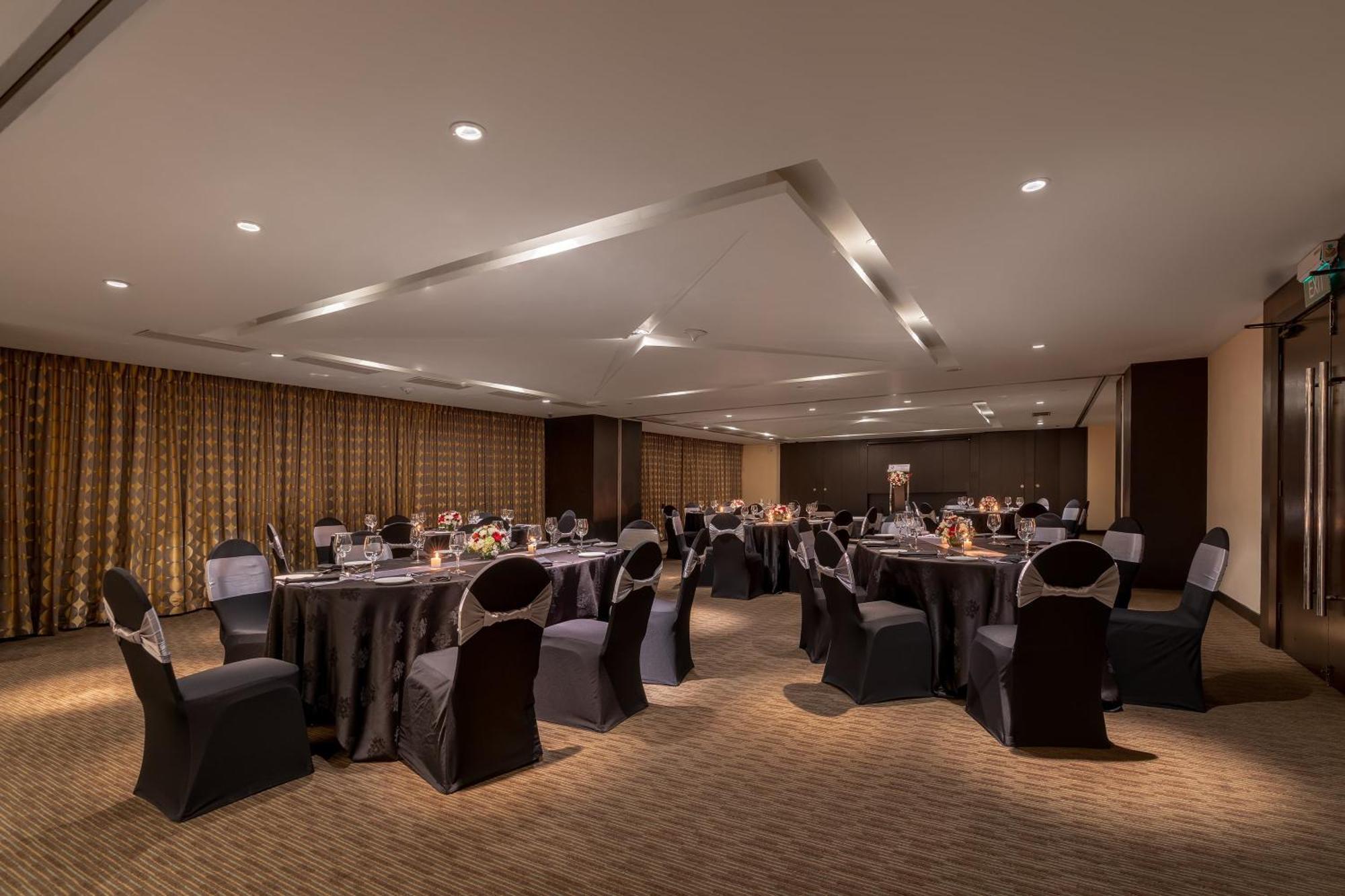 Cinnamon Grand Κολόμπο Εξωτερικό φωτογραφία The ballroom