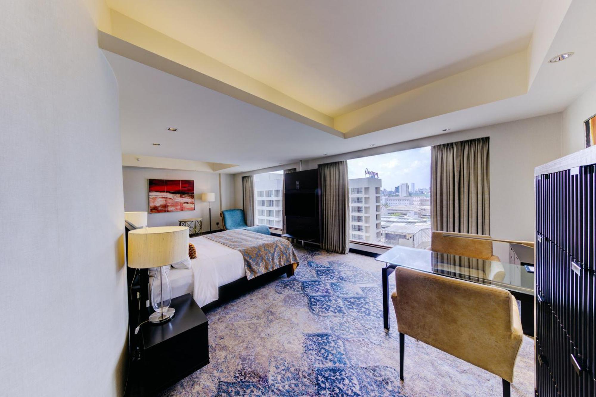 Cinnamon Grand Κολόμπο Εξωτερικό φωτογραφία A room at the hotel